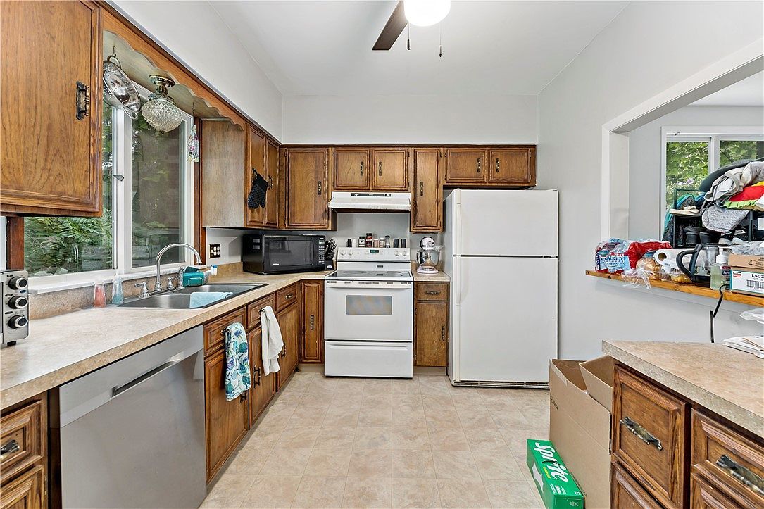 53 Fountain St Crafton, PA 15205 - Thumbnail 4