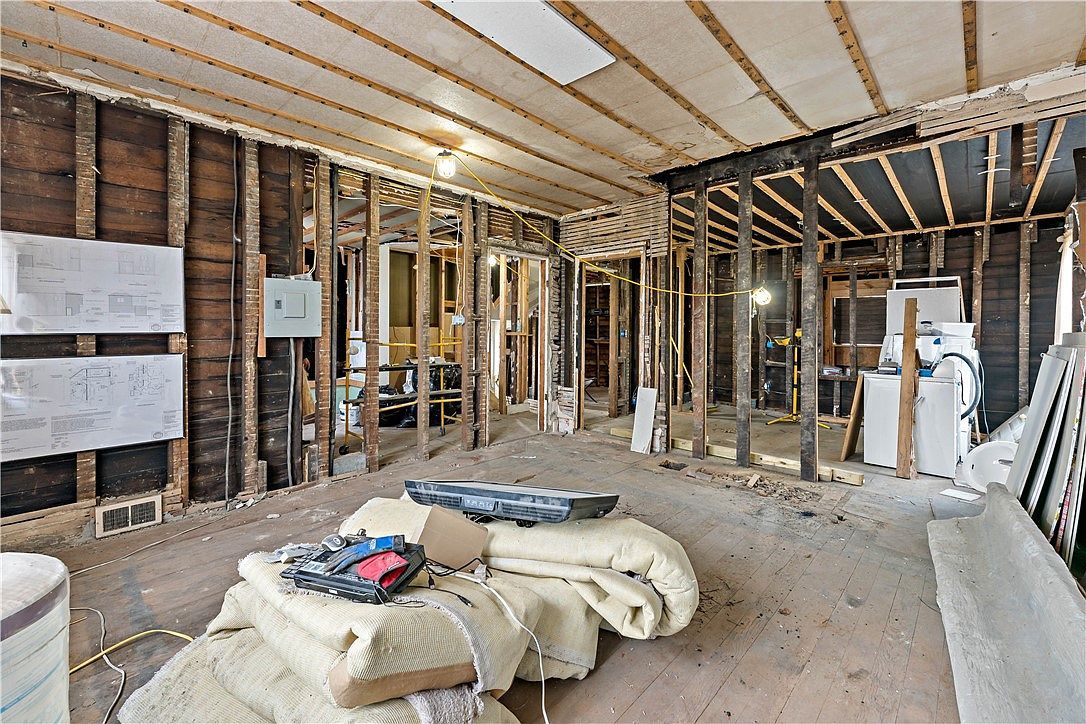 1512 Arlington Ave Pittsburgh, PA 15210 - Thumbnail 4