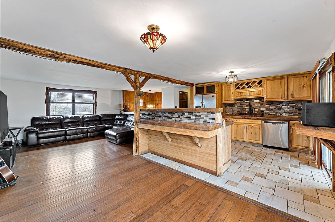 2011 Riverview Dr Finleyville, PA 15332 - Thumbnail 4