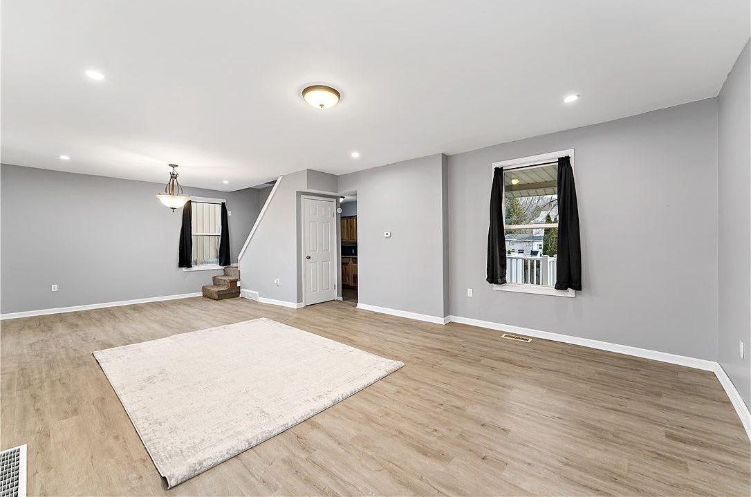 502 Washington Ave New Galilee, PA 16141 - Thumbnail 4