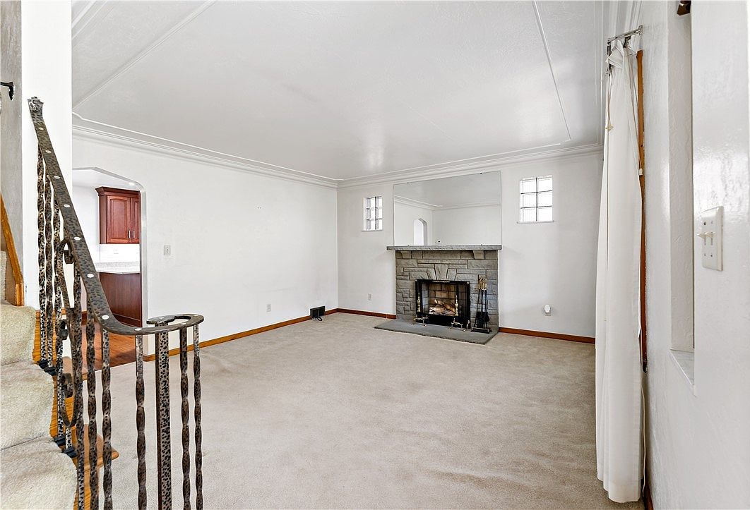 220 McClelland Rd N Canonsburg, PA 15317 - Thumbnail 4