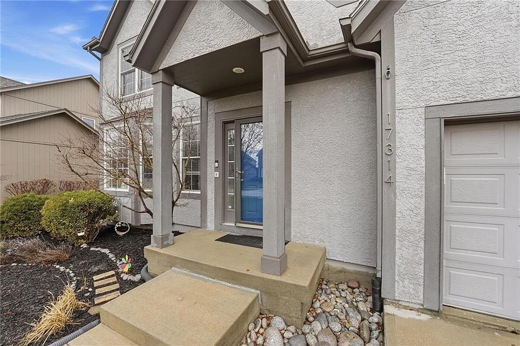 17314 W 161st St Olathe, KS 66062 - Thumbnail 4