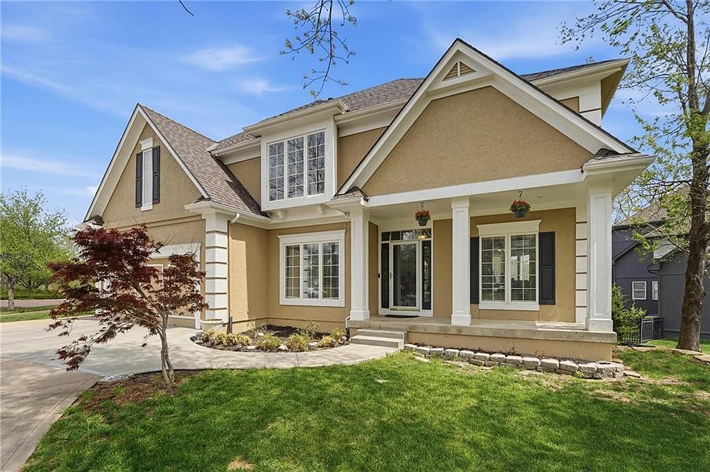 14741 Robinson St Overland Park, KS 66223 - Thumbnail 4