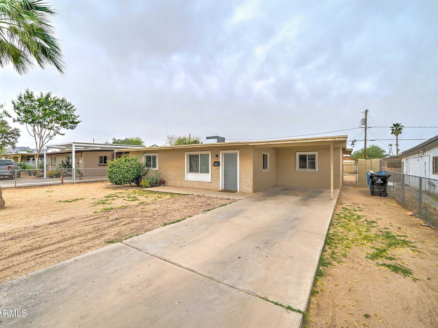 6430 S Montezuma St Phoenix, AZ 85041 - Thumbnail 4