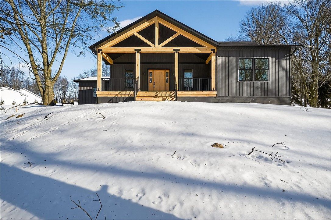 392 Stuber Rd New Brighton, PA 15066 - Thumbnail 4