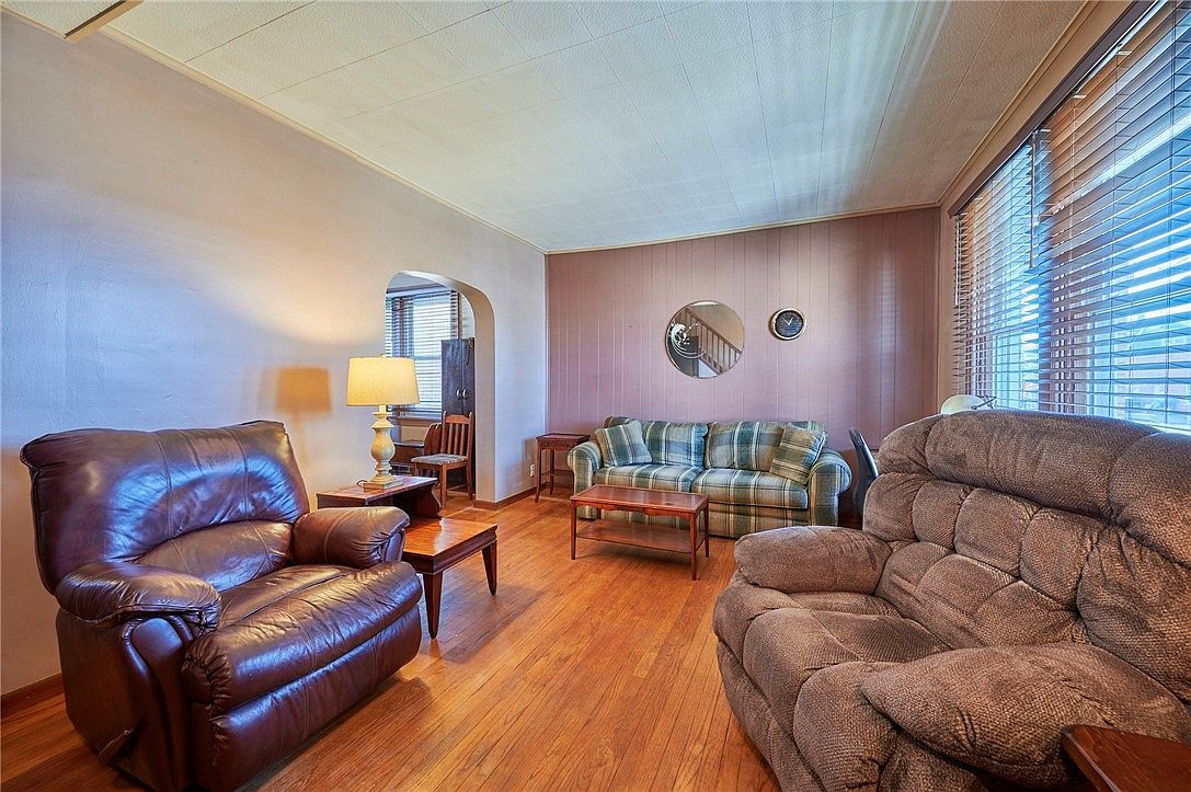 1816 Lenz Ave Ambridge, PA 15003 - Thumbnail 4