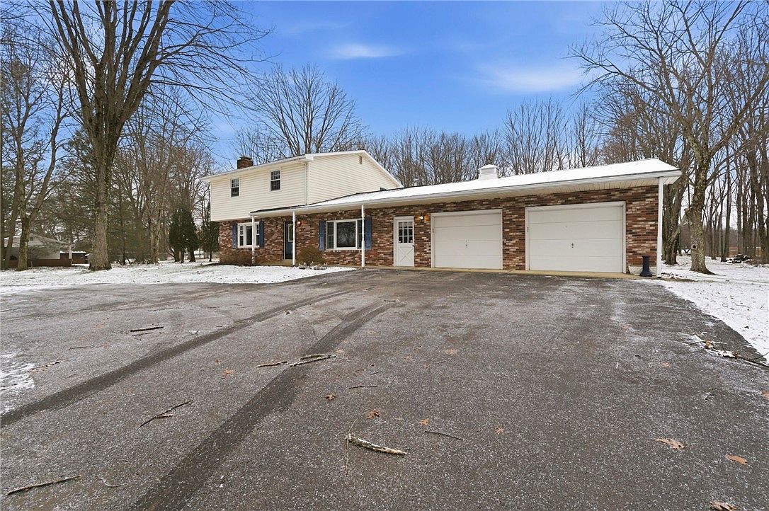 411 Kerry Dr Butler, PA 16001 - Thumbnail 4