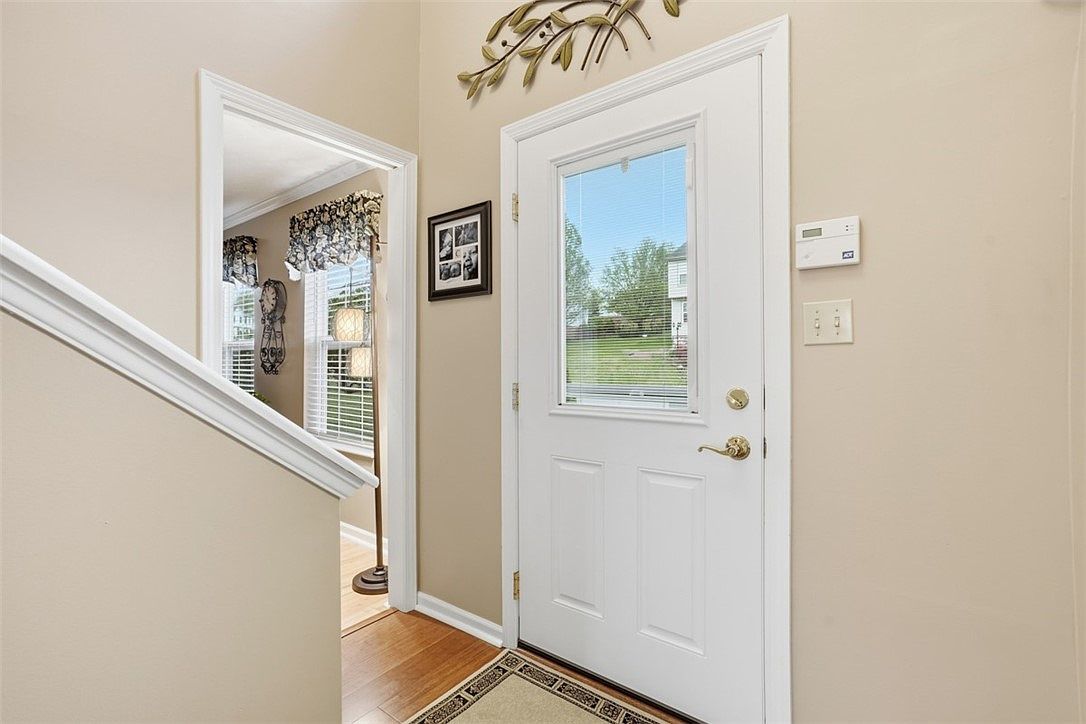 529 Grandshire Dr Cranberry Township, PA 16066 - Thumbnail 4