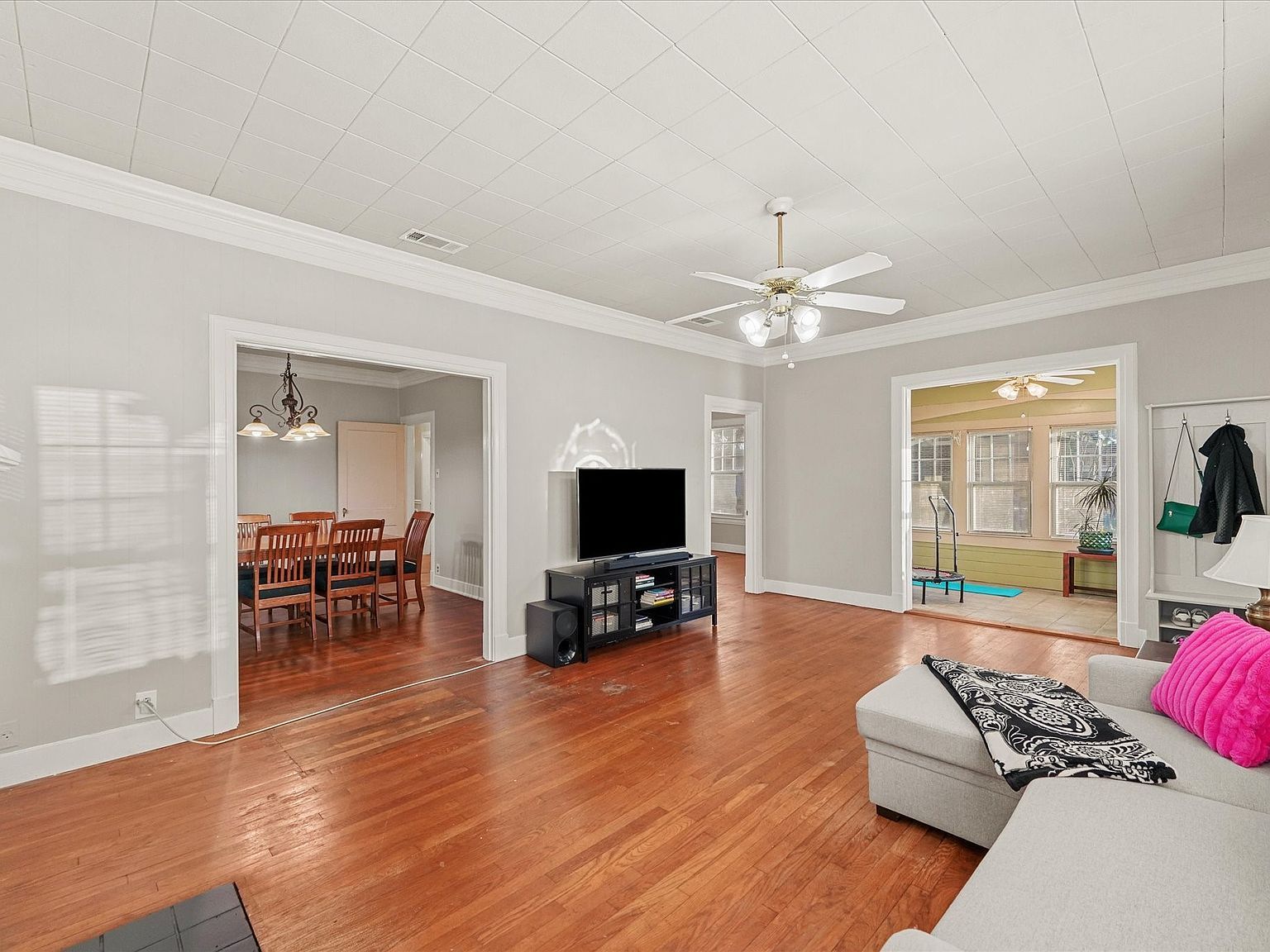 2221 Walnut St Greenville, TX 75401 - Thumbnail 4