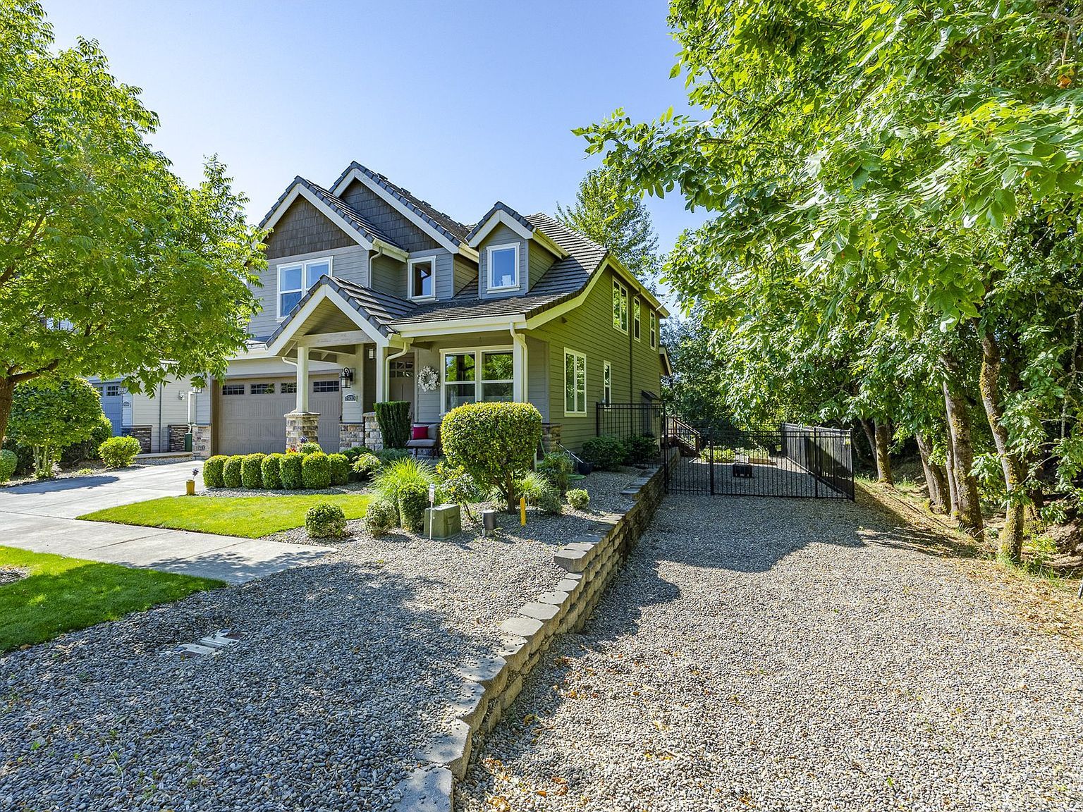 1930 Sterling Park Pl Eugene, OR 97408 - Thumbnail 4