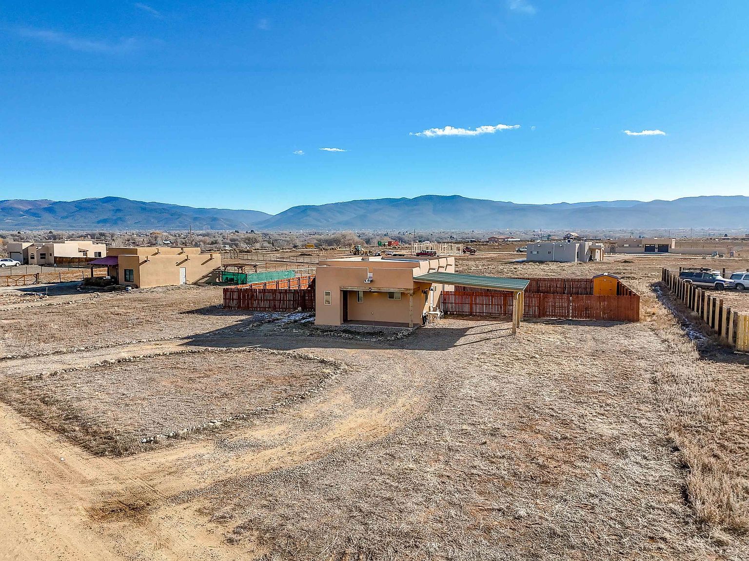 5 Calle De Cazador Ranchos De Taos, NM 87557 - Thumbnail 4