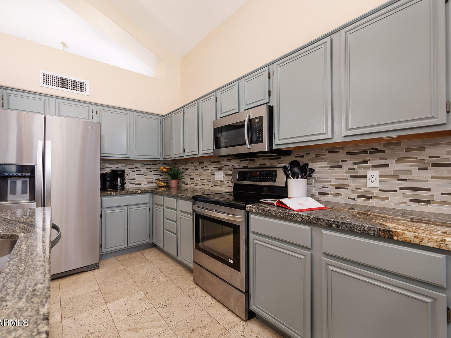 7452 W Los Gatos Dr Glendale, AZ 85310 - Thumbnail 4