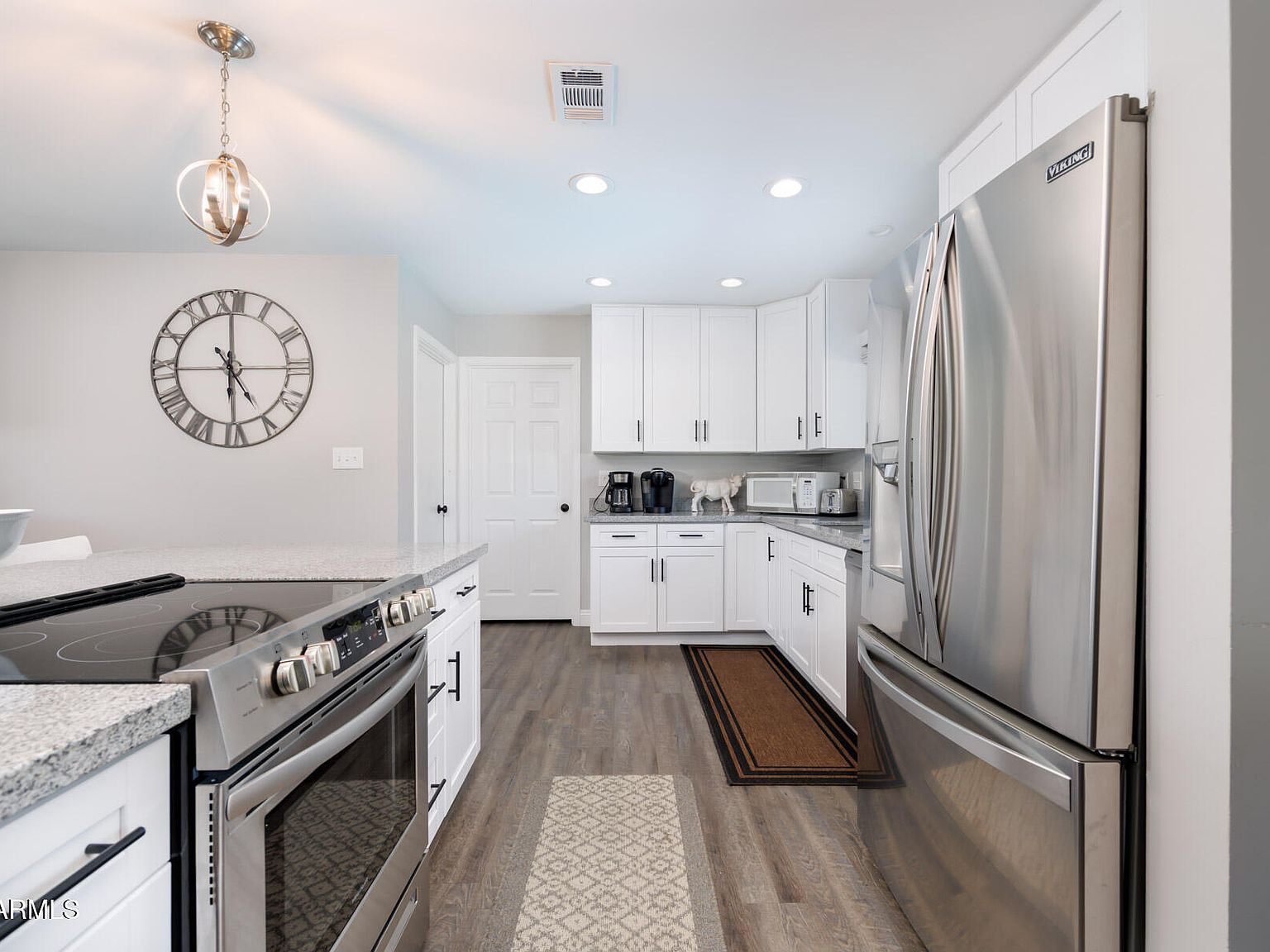 8714 E Mackenzie Dr Scottsdale, AZ 85251 - Thumbnail 4