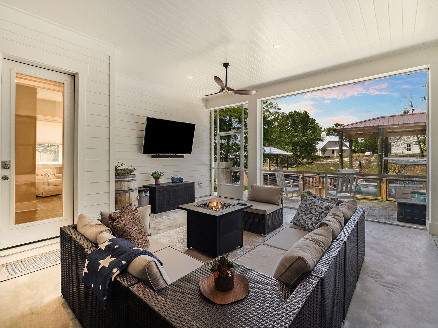 508 W Point Washington Rd Pt Washington, FL 32459 - Thumbnail 4