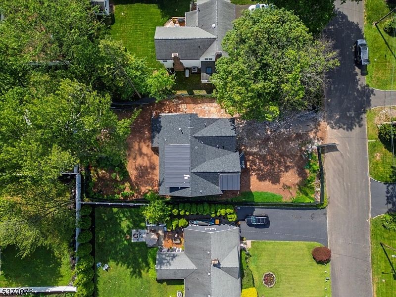 125 Tudor Oval Westfield, NJ 07090 - Thumbnail 4