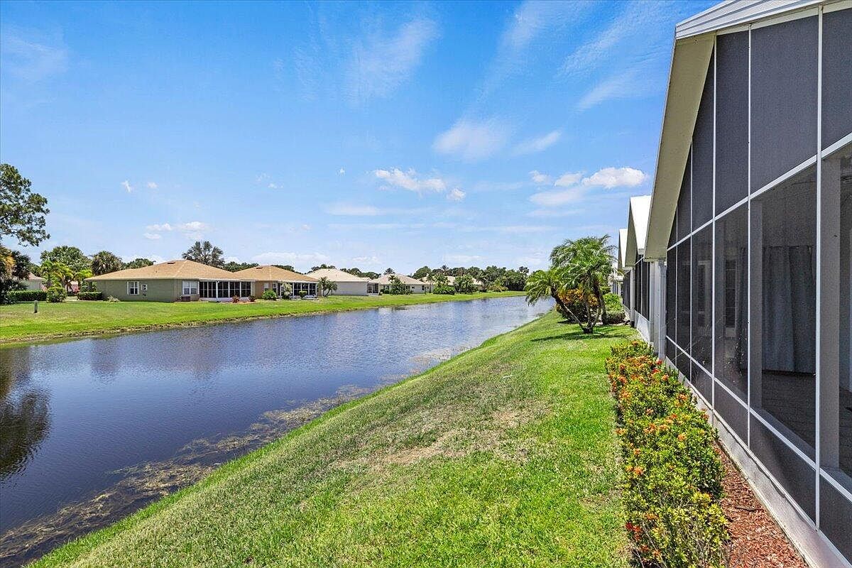 1128 NW Lombardy Dr Port Saint Lucie, FL 34986 - Thumbnail 4