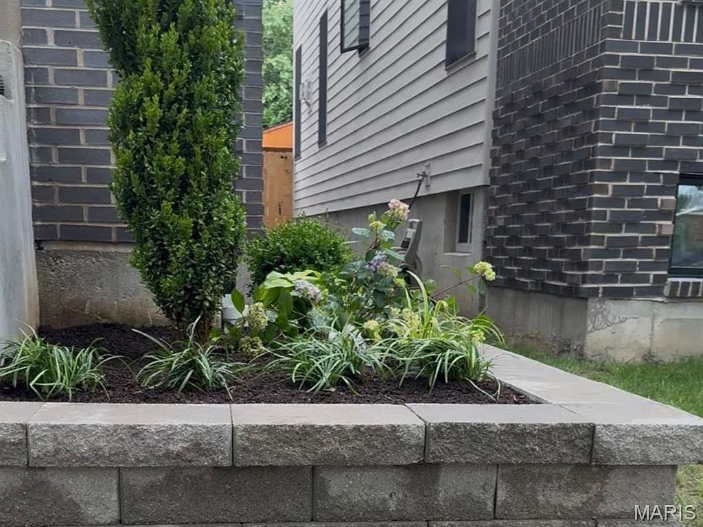 3415 Vista Ave Saint Louis, MO 63104 - Thumbnail 4