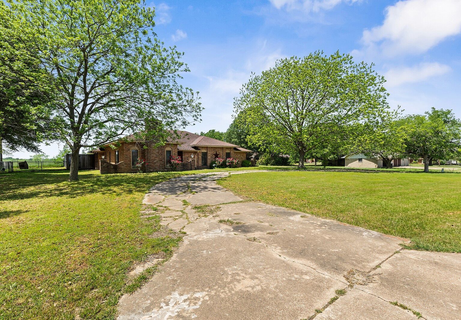 1502 Hinchliffe Rd Mexia, TX 76667 - Thumbnail 4
