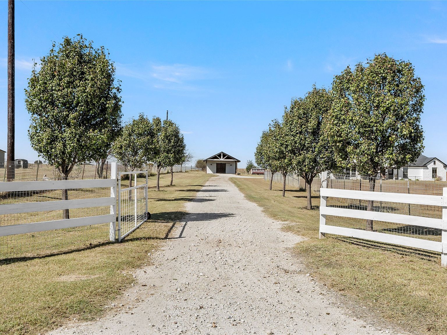 924 Patton Rd Valley Mills, TX 76689 - Thumbnail 4