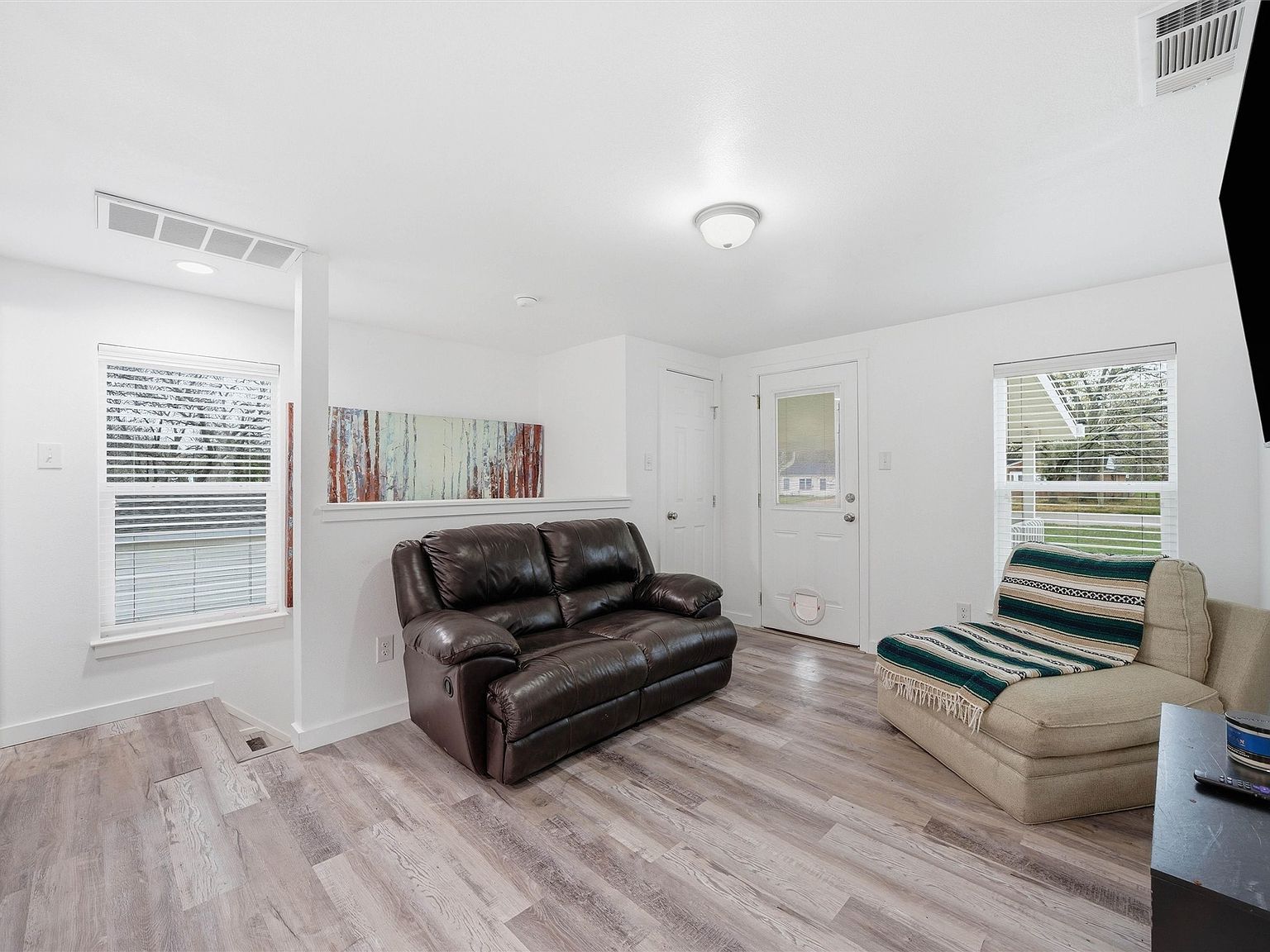 104 N Givins St Hillsboro, TX 76645 - Thumbnail 4