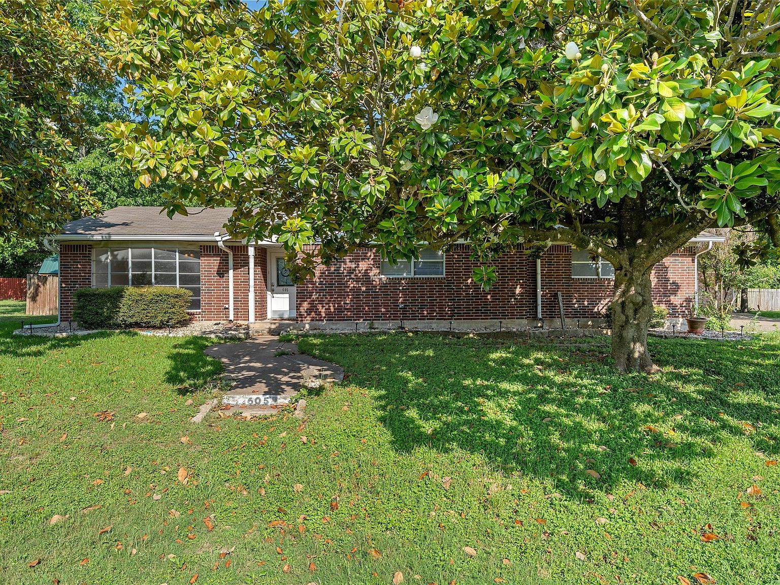 605 N Roberts St West, TX 76691 - Thumbnail 4