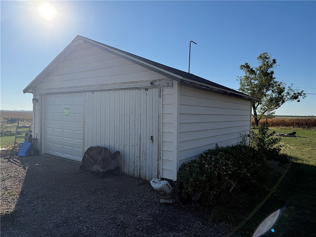 546 N 2400 East Rd Wellington, IL 60973 - Thumbnail 4