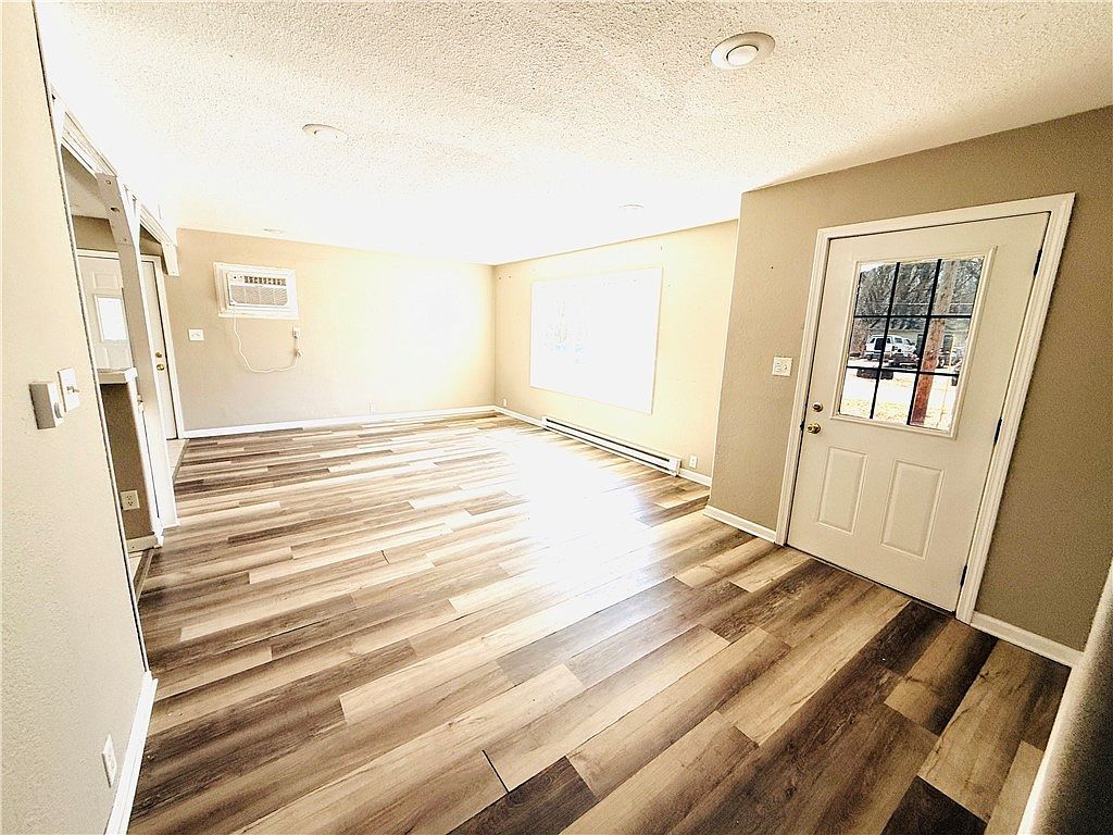 308 Half St Woodland, IL 60974 - Thumbnail 4