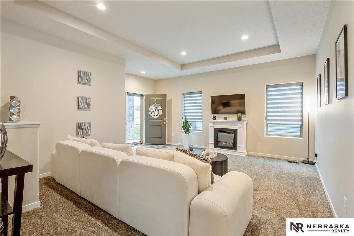 2848 Sheila Ln Lincoln, NE 68516 - Thumbnail 4