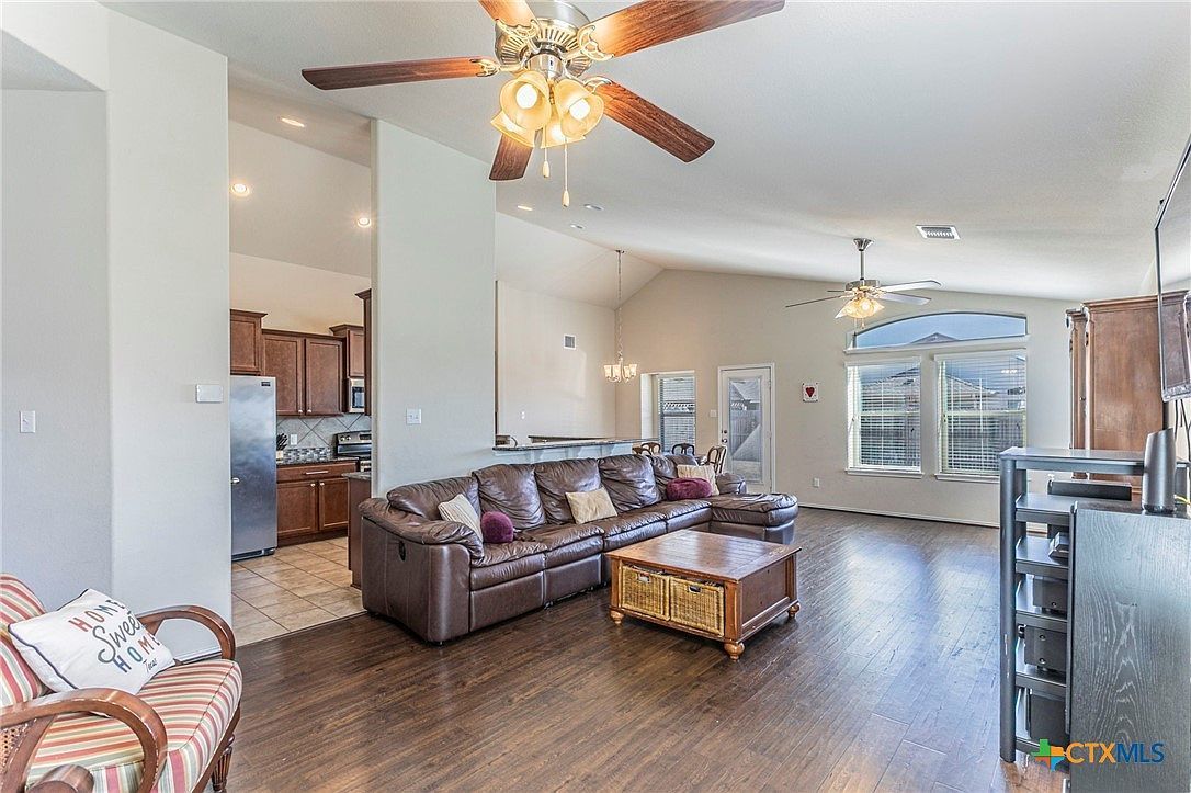 1203 Emerald Gate Dr Temple, TX 76502 - Thumbnail 4