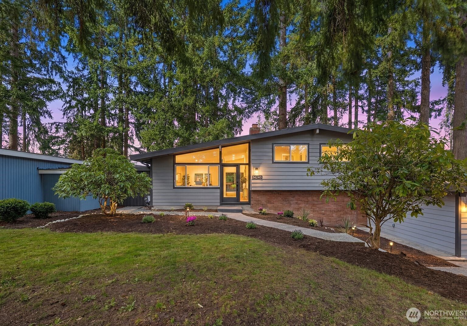 14240 Lake Hills Blvd Bellevue, WA 98007 - Thumbnail 4