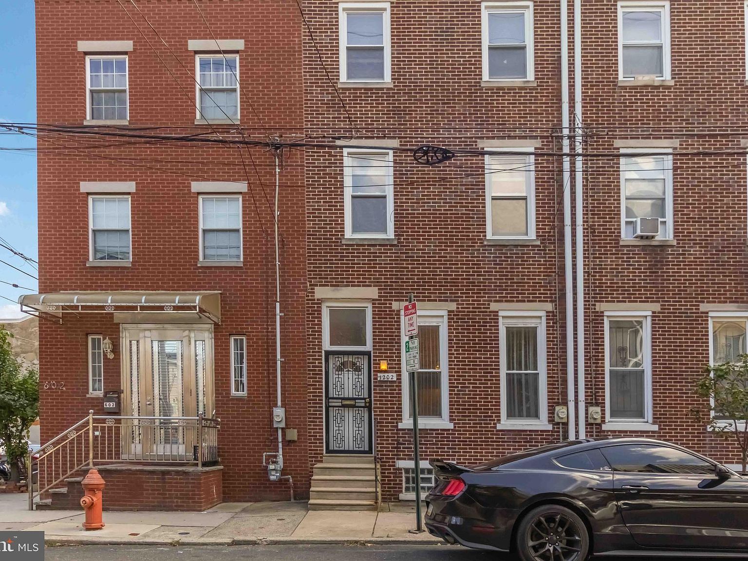 1202 Mount Vernon St Philadelphia, PA 19123 - Thumbnail 4