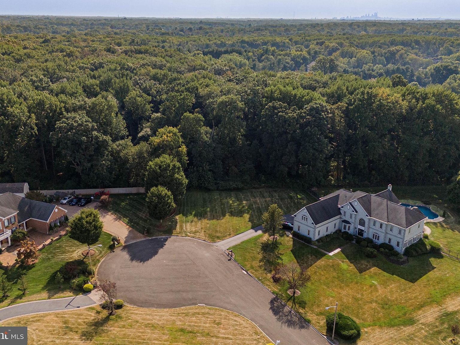 700 Bentley Ct Moorestown, NJ 08057 - Thumbnail 4