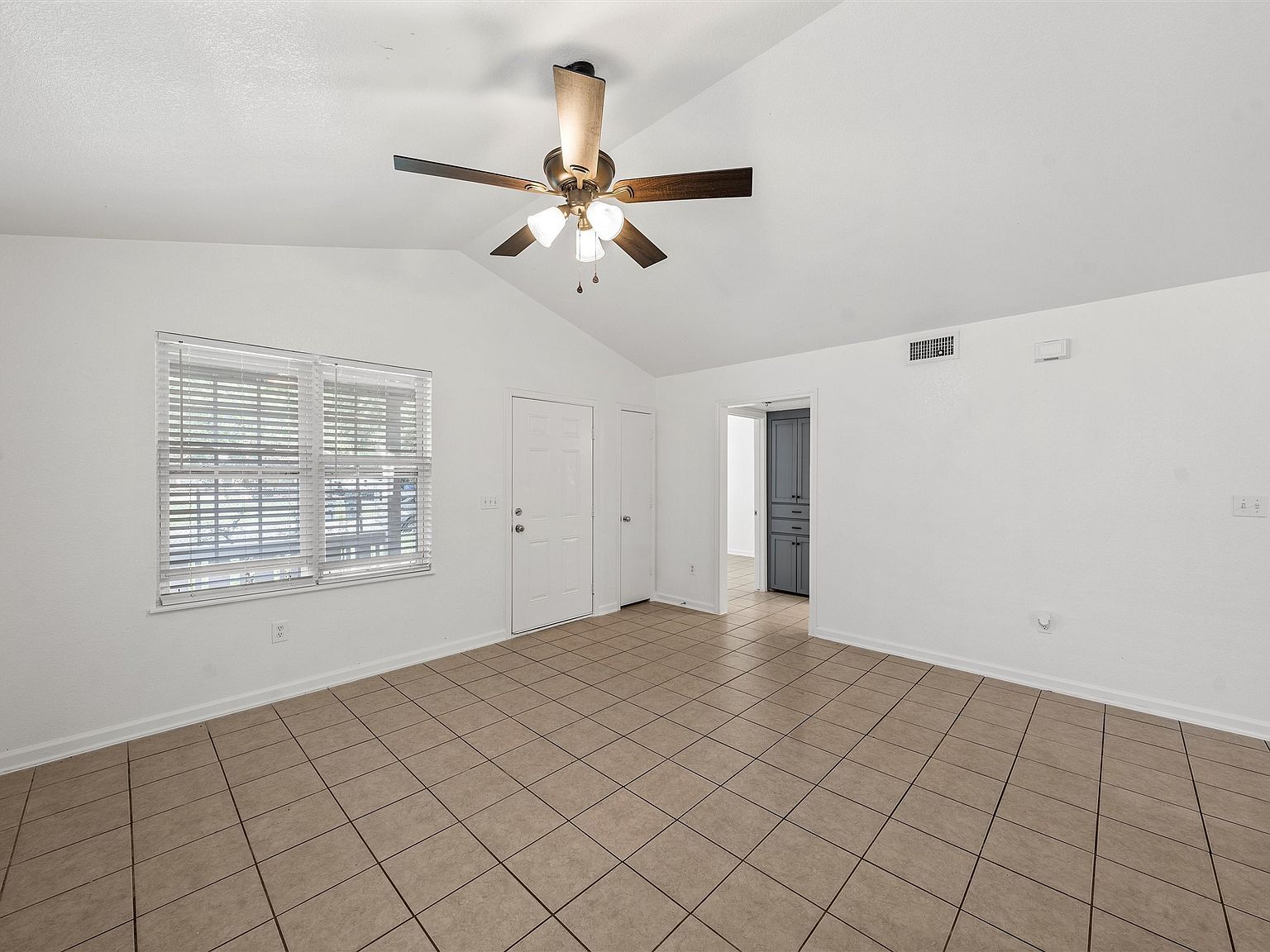 1120 Holt Ave Waco, TX 76706 - Thumbnail 4