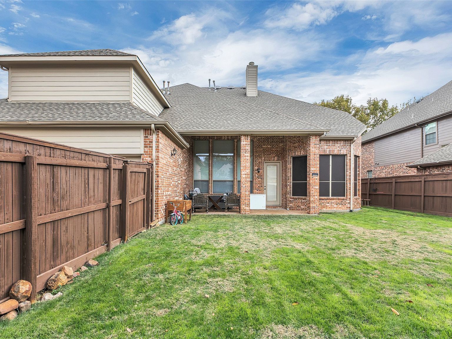 1217 Wynne Dr Garland, TX 75044 - Thumbnail 4