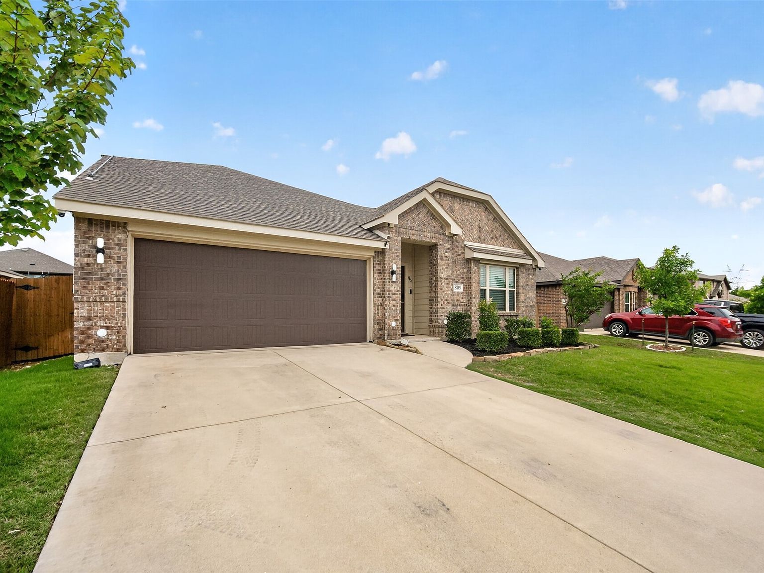 809 Cloverwood Dr Crowley, TX 76036 - Thumbnail 4