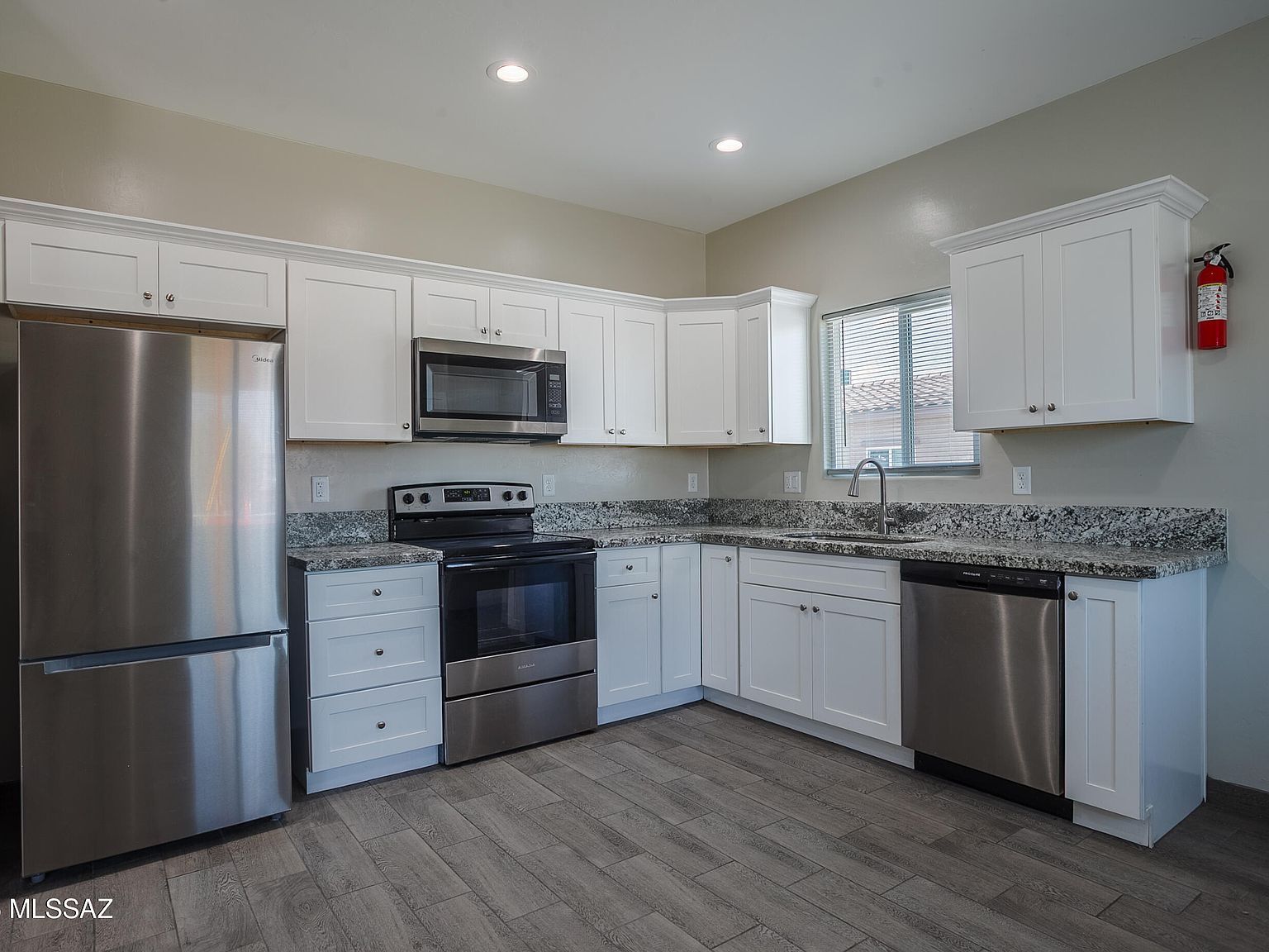 (undisclosed Address) Tucson, AZ 85705 - Thumbnail 4