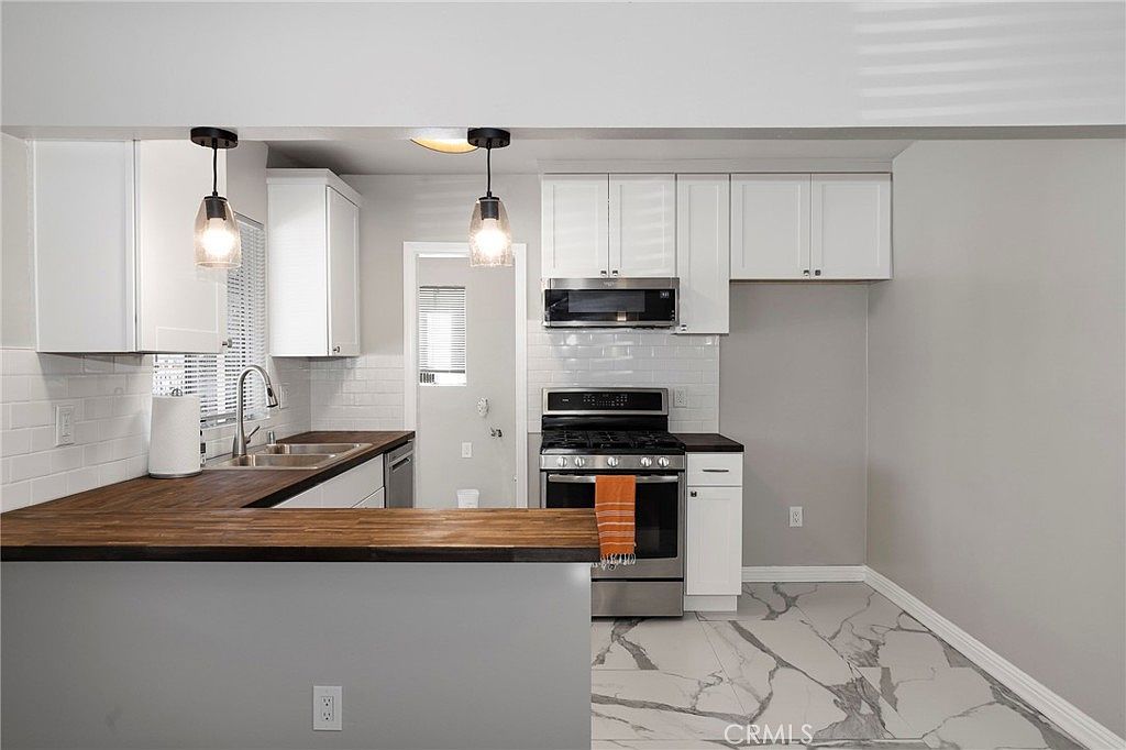 2241 Pine Ave Long Beach, CA 90806 - Thumbnail 4