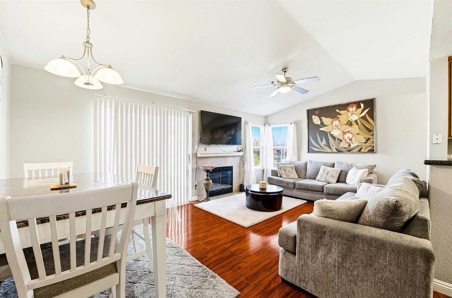 9444 Harbour Point Dr APT 264 Elk Grove, CA 95758 - Thumbnail 4