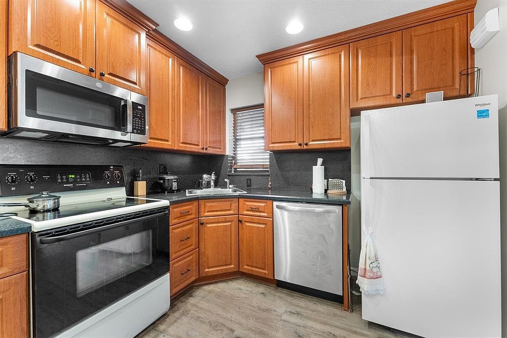 2684 Carambola Cir N #1768 Coconut Creek, FL 33066 - Thumbnail 4