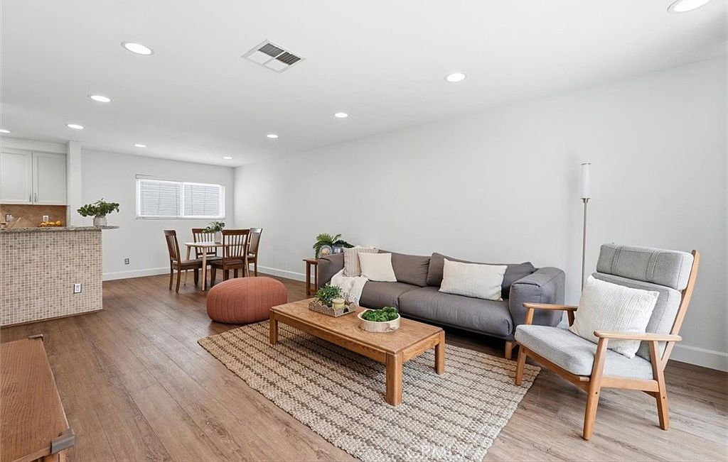 1747 Barry Ave APT 106 Los Angeles, CA 90025 - Thumbnail 4