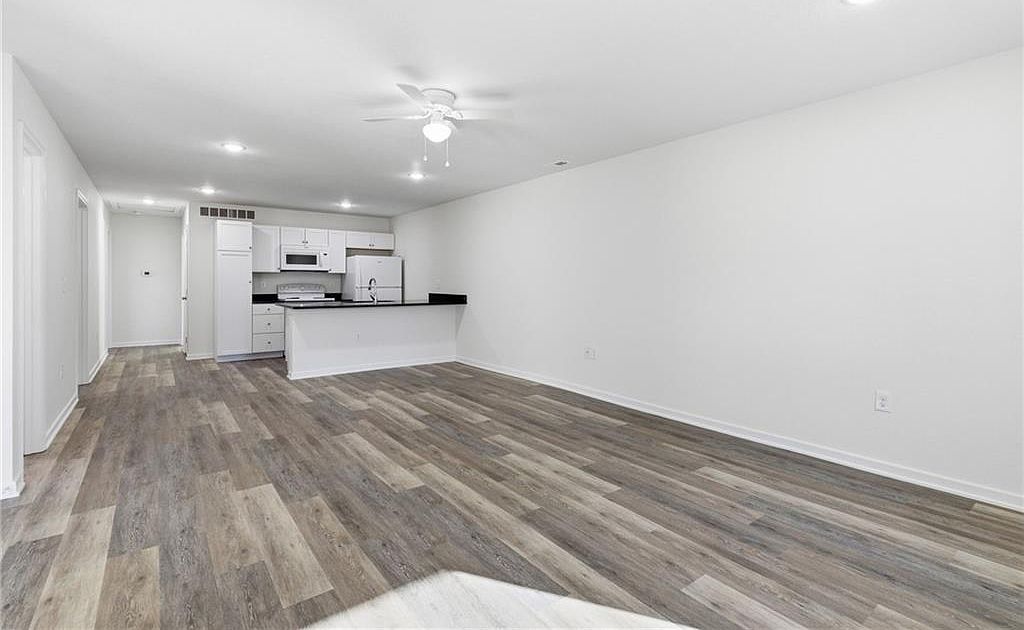 217 Polk St Warrensburg, MO 64093 - Thumbnail 4