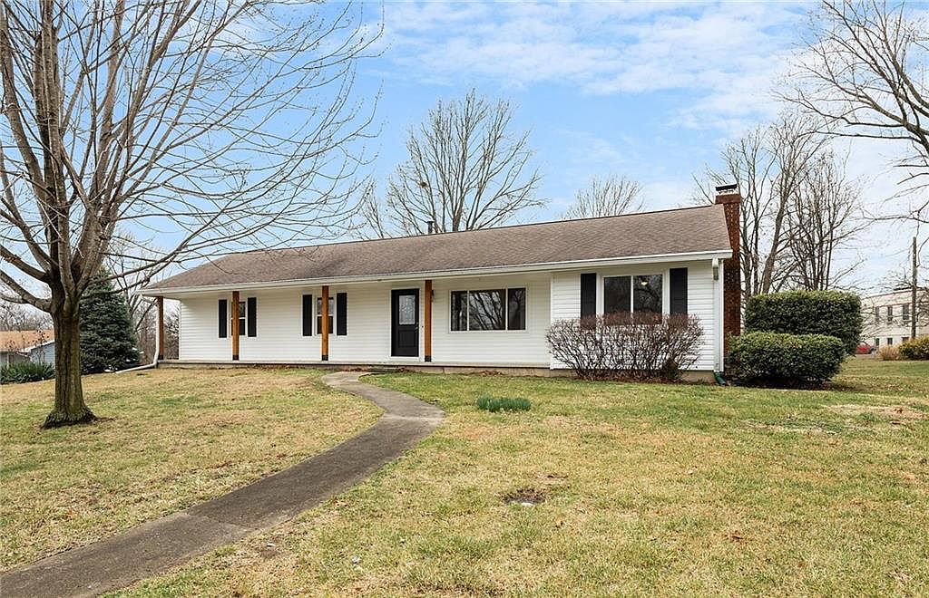 302 Knoll Dr Warrensburg, MO 64093 - Thumbnail 4