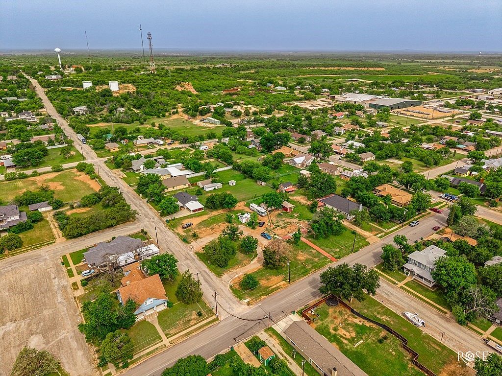 202 5th Ave Coleman, TX 76834 - Thumbnail 4