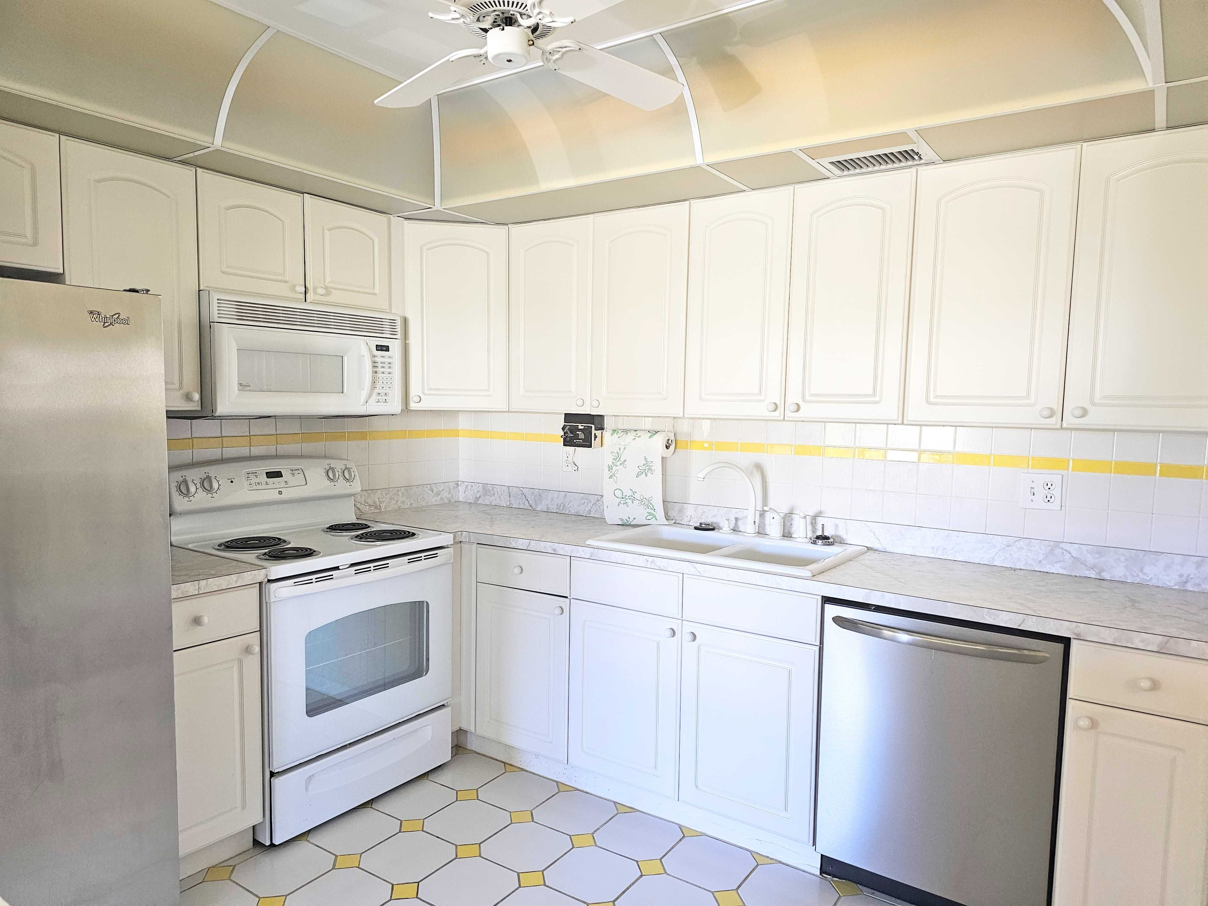 1800 Southeast Saint Lucie Boulevard #7-207, Stuart, FL, 34996 - Thumbnail 5