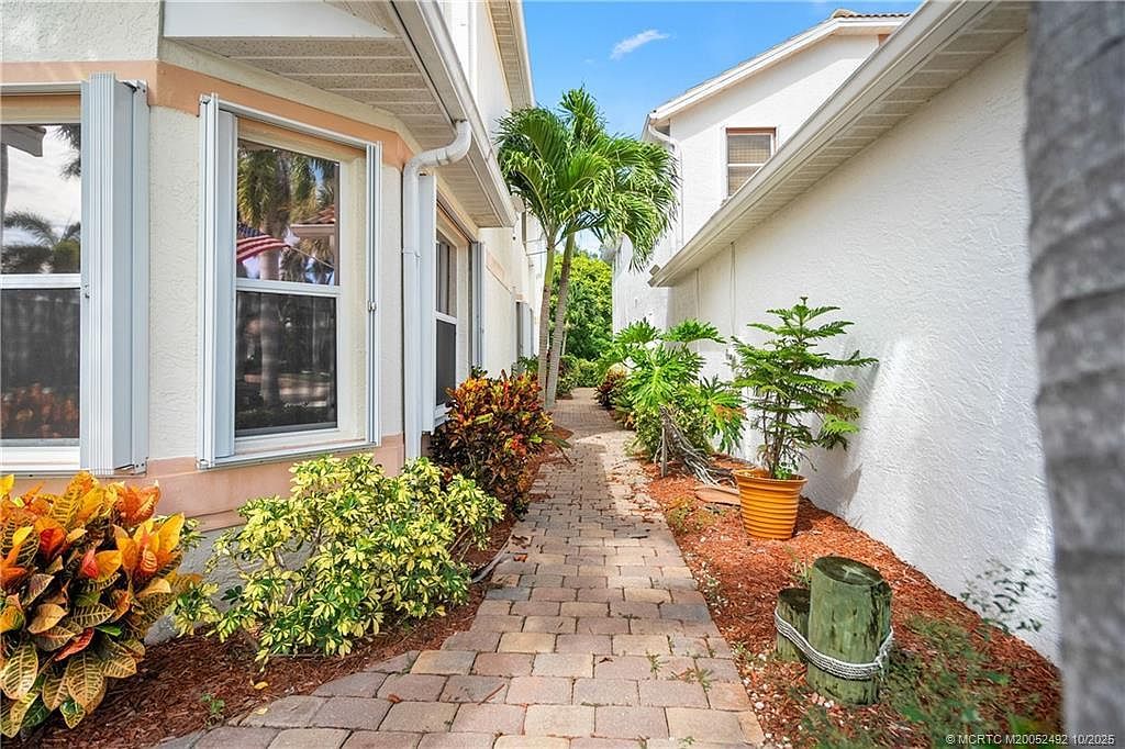 120 Pepper Ln Jensen Beach, FL 34957 - Thumbnail 4