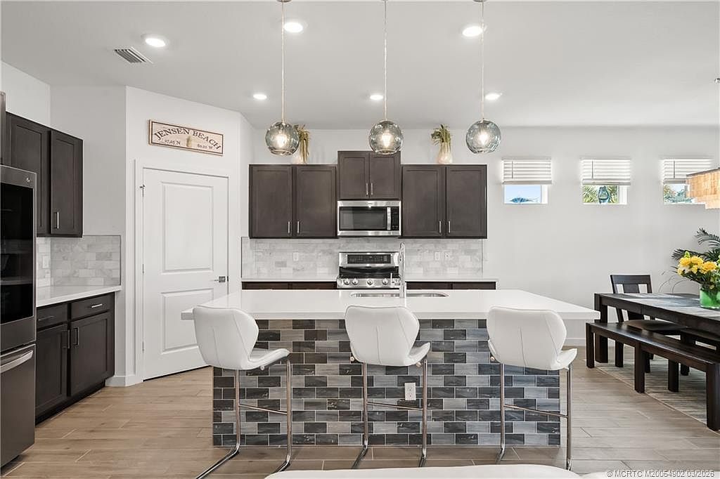 4520 NW Exchange Ave Jensen Beach, FL 34957 - Thumbnail 4