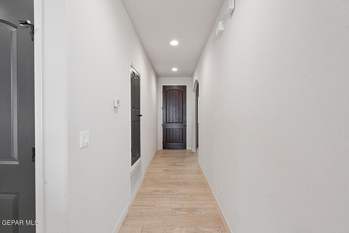 917 Raegil St El Paso, TX 79928 - Thumbnail 4