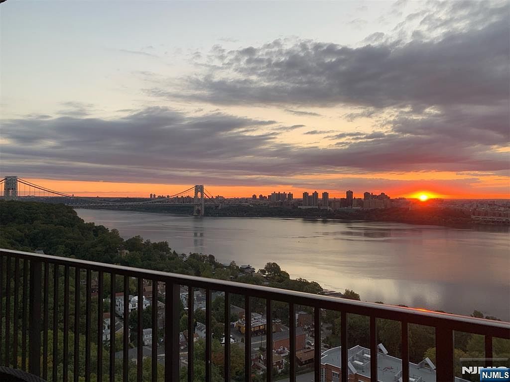 3 Horizon Rd APT 1004 Fort Lee, NJ 07024 - Thumbnail 4