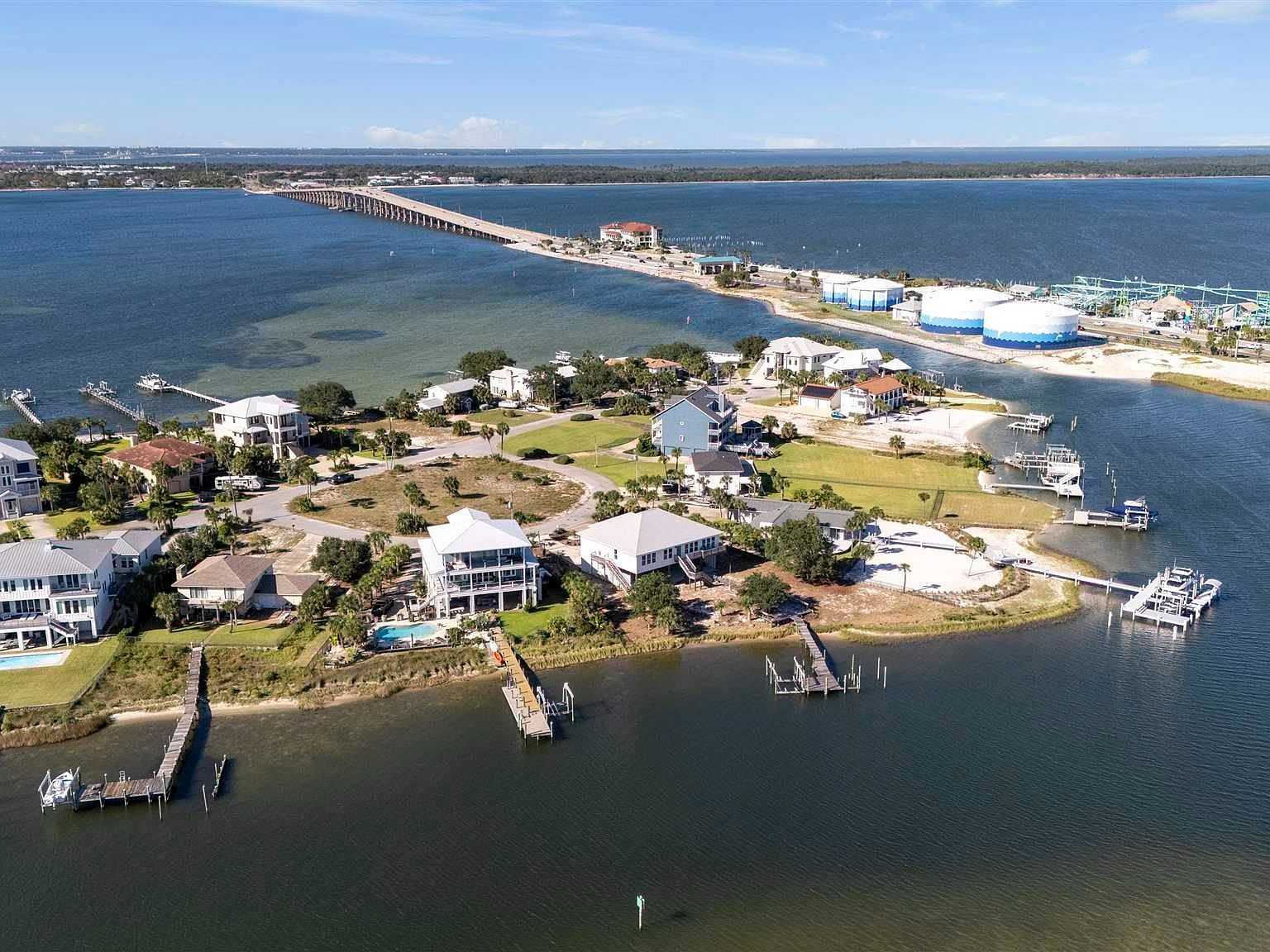 252 Sabine Dr Pensacola Beach, FL 32561 - Thumbnail 4