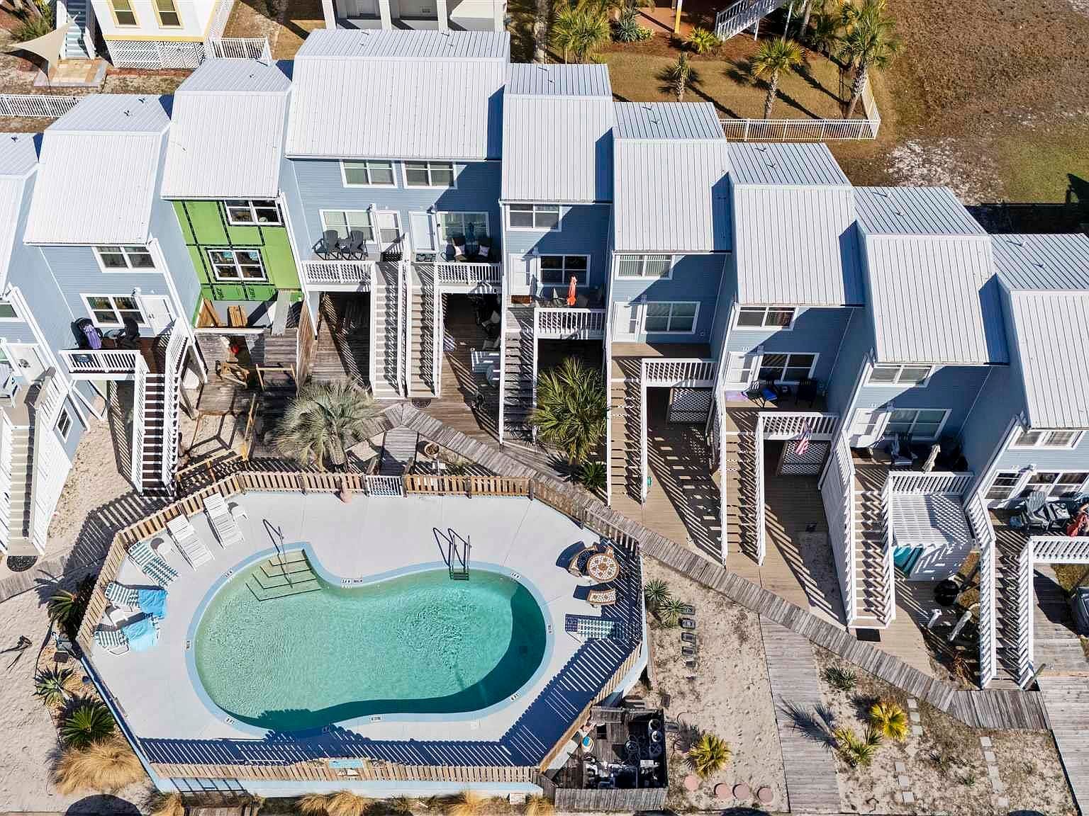 1430 Tina Dr APT 8 Navarre Beach, FL 32566 - Thumbnail 4